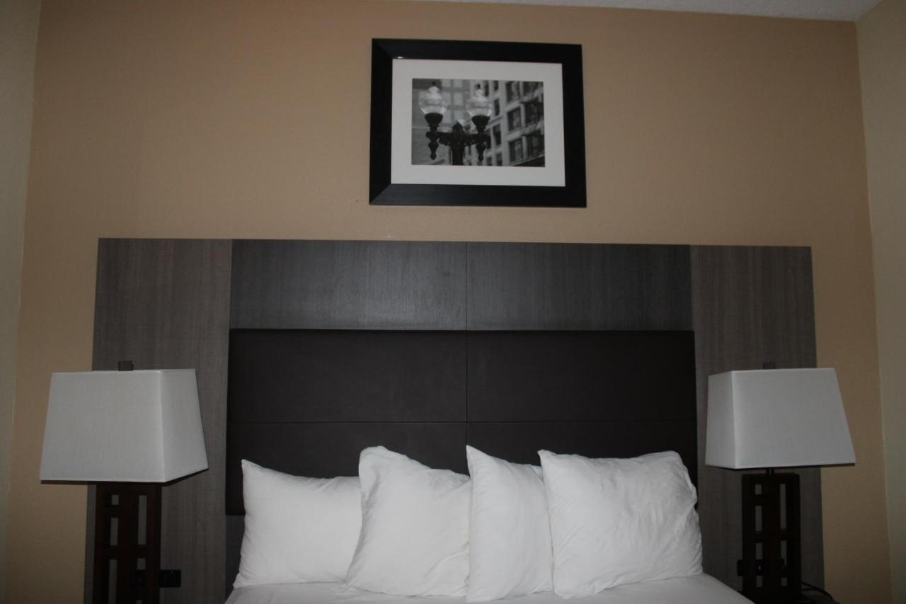Quality Suites Indianápolis Exterior foto